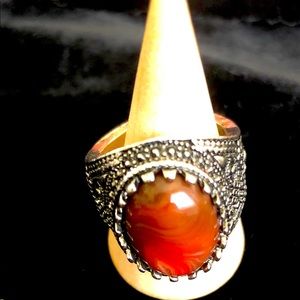 Red agate genuine stone on silvertone ring size 9